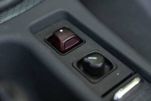 Immagine 43/50 di Mercedes-Benz SLK 200 (1997)