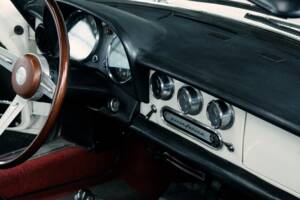 Image 45/50 of Alfa Romeo 1600 Spider Duetto (1966)