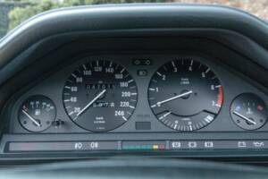 Image 37/50 of BMW 316i Touring (1993)