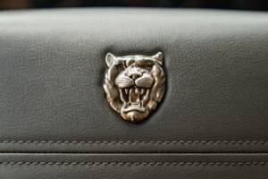 Image 33/50 of Jaguar XJ6 3.2 (1995)