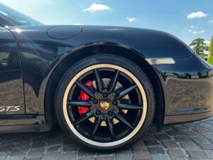Bild 9/27 von Porsche 911 Carrera 4 GTS (2011)
