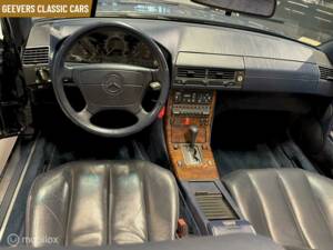 Image 9/16 of Mercedes-Benz 500 SL (1992)