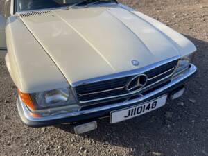 Afbeelding 5/12 van Mercedes-Benz 280 SL (1984)