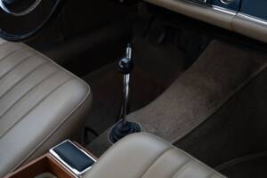 Immagine 49/93 di Mercedes-Benz 230 SL (1965)