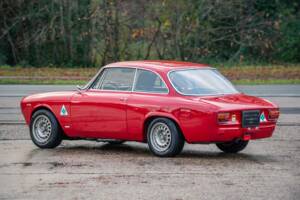 Image 3/31 of Alfa Romeo Giulia Sprint GTA (1966)