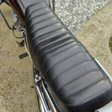 Immagine 12/12 di Moto Guzzi V35 C (1983)