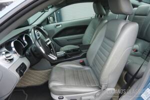 Image 47/63 of Ford Mustang GT (2005)