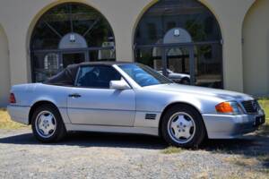 Image 21/50 of Mercedes-Benz 300 SL (1991)
