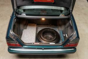 Image 32/40 de Mercedes-Benz E 220 (1995)
