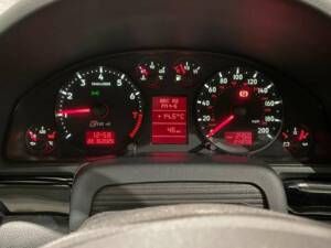 Imagen 8/19 de Audi RS4 Avant (2001)