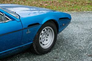Image 15/42 of Lamborghini Espada 400 GT (1975)