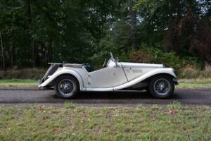 Image 13/50 of MG TF 1500 (1954)
