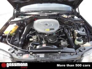 Afbeelding 13/15 van Mercedes-Benz 560 SEL (1990)