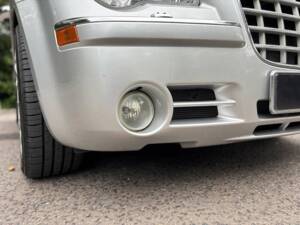 Image 26/50 of Chrysler 300 S (2008)