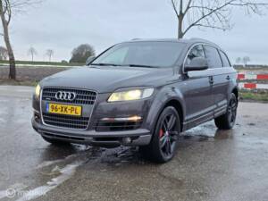 Image 4/50 of Audi Q7 4.2 FSI quattro (2006)