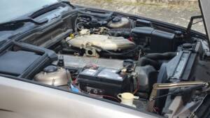 Bild 15/16 von BMW 525i (1988)
