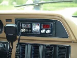 Immagine 26/143 di Dodge B 200 Sportsman (1978)