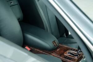 Immagine 42/50 di Maybach 62 (2004)