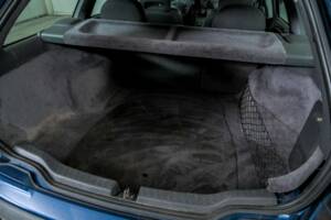 Image 26/29 of Volvo V40 2.0 16V (1999)