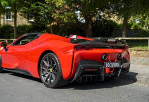 Image 16/37 of Ferrari SF90 Spider (2023)