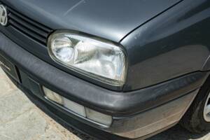 Bild 16/45 von Volkswagen Golf IV 1.6 (1997)