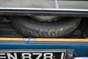 Image 18/50 of Morris Minor 1000 Traveller (1971)