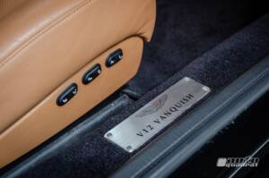 Afbeelding 15/19 van Aston Martin V12 Vanquish S (2005)
