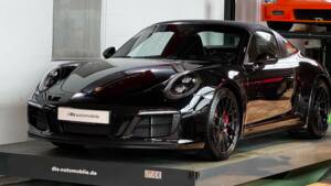 Bild 1/19 von Porsche 911 Targa 4 GTS (1900)