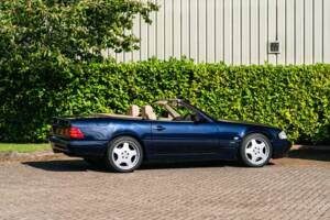 Image 10/50 of Mercedes-Benz SL 600 (2000)