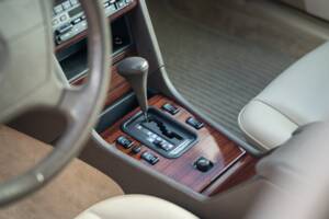 Bild 35/74 von Mercedes-Benz C 280 (1993)