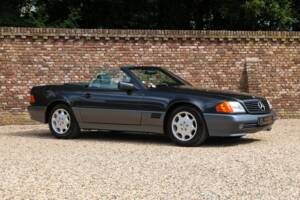 Image 33/50 of Mercedes-Benz 500 SL (1992)