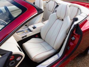 Afbeelding 55/81 van Aston Martin DB 9 Volante (2015)