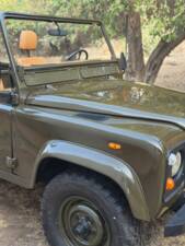 Image 12/25 of Land Rover 90 (1986)