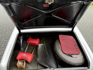 Image 33/36 de Mercedes-Benz 230 SL (1965)