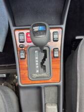 Immagine 25/39 di Mercedes-Benz 190 E 2.6 (1990)