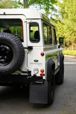 Image 16/96 of Land Rover Defender 90 (1995)