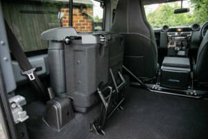 Bild 20/50 von Land Rover Defender 90 (2015)