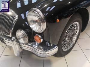 Image 15/40 of MG MGA 1600 (1961)