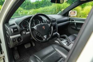 Bild 43/50 von Porsche Cayenne S (2007)
