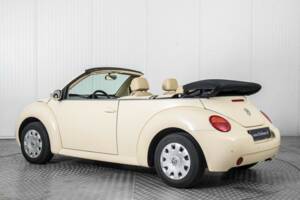 Bild 6/50 von Volkswagen New Beetle 1.6 (2003)