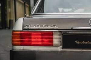 Image 10/40 of Mercedes-Benz 350 SLC (1973)