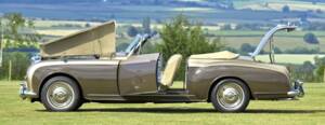 Immagine 24/50 di Bentley S 1 Continental DHC (1958)