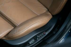 Image 21/33 of ALPINA B3 3.3 Allrad Touring (2002)