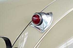 Image 31/50 de Jaguar XK 120 DHC (1953)