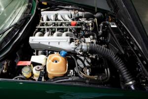 Bild 16/17 von Aston Martin V8 Zagato Volante (1989)