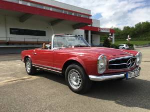 Image 9/19 of Mercedes-Benz 280 SL (1971)