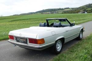 Image 19/37 de Mercedes-Benz 450 SL (1978)