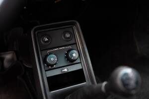 Image 25/29 of Porsche 911 Carrera 3.2 (1989)