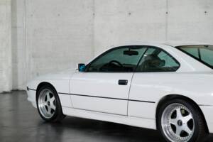 Immagine 12/50 di BMW 850i (1990)