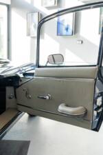 Image 5/23 de Jaguar Type E 4.2 (1967)